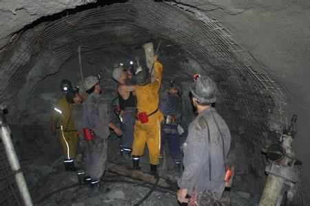 托克托工程爆破中的危险因素分析以及应对工程爆破危险的措施